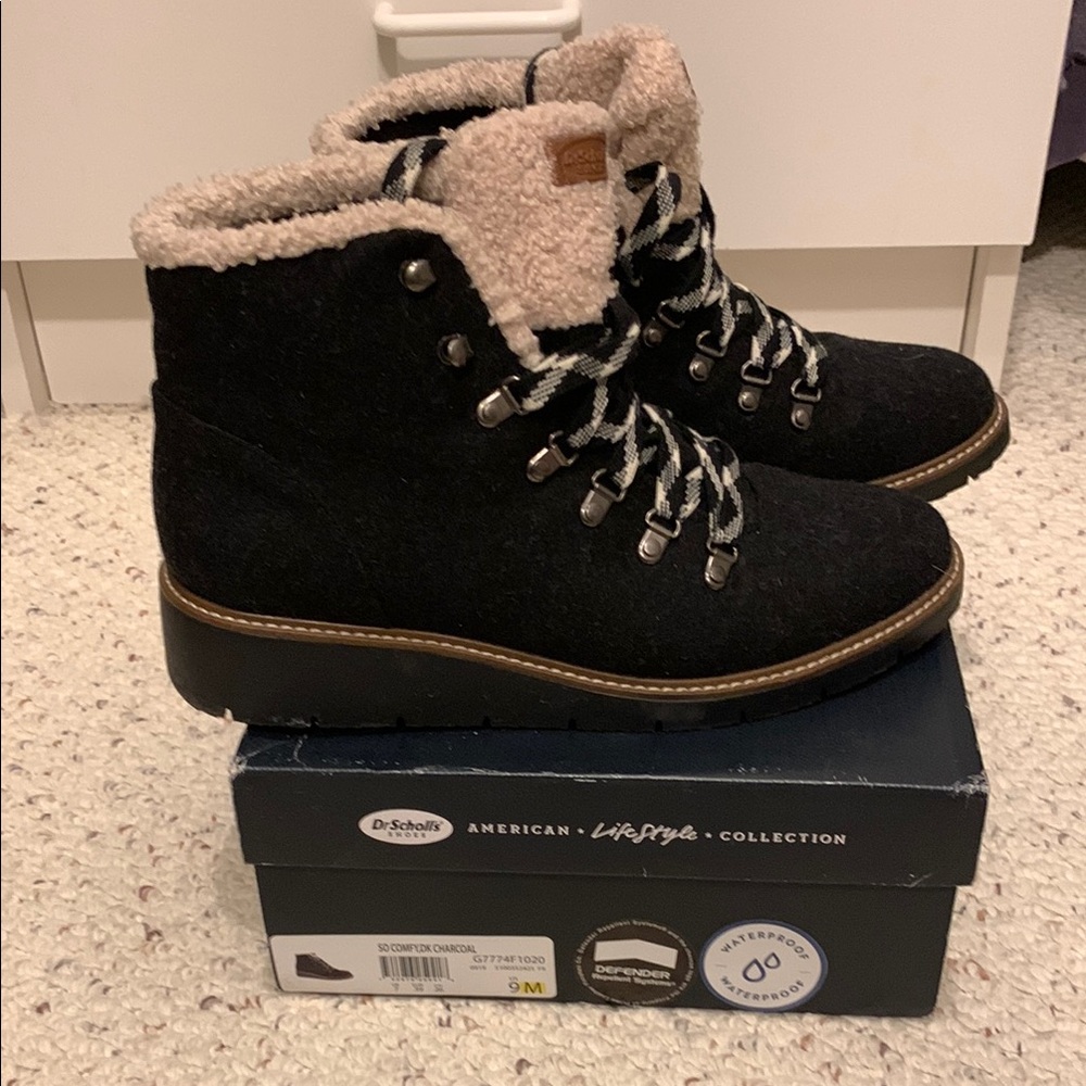 Dr. Scholl's Black Winter Rain Boots with Sherpa Lining